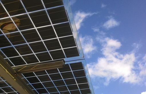 Dual-glass_solar_panels