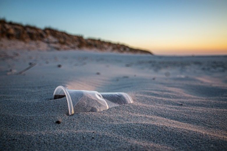 Spiagge, indecorosa pattumiera delle attività umane. Crescono i rifiuti abbandonati