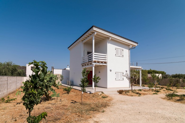 Come si vive in una casa in legno nel Salento? Il racconto di Nadia