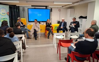 La desertificazione, l’impoverimento dei suoli e la riduzione delle risorse idriche per usi potabili, agricoli e industriali