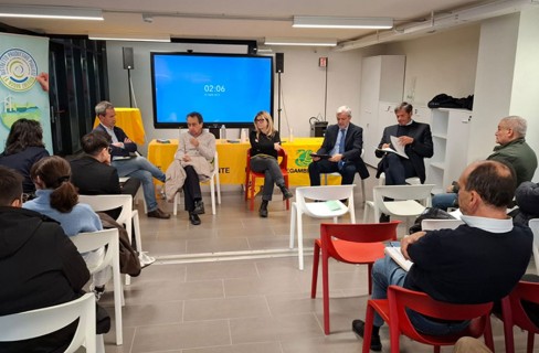 La desertificazione, l’impoverimento dei suoli e la riduzione delle risorse idriche per usi potabili, agricoli e industriali