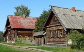 Agriturismi in legno per il turismo sostenibile 