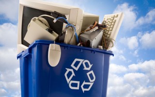 Invasi dai rifiuti elettronici? Alcuni consigli per smaltirli
