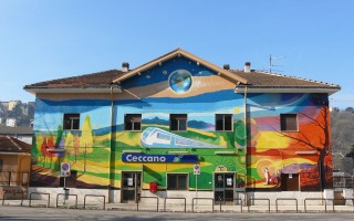 In stazione passa il treno della rigenerazione 