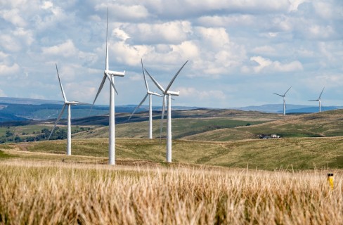 Osservatorio Fer 2023, in salita fotovoltaico ed eolico. Idroelettrico in stallo